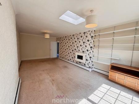 3 bedroom Semi-detached house to let in Crossways North, Wheatley Hills, Doncaster, DN2