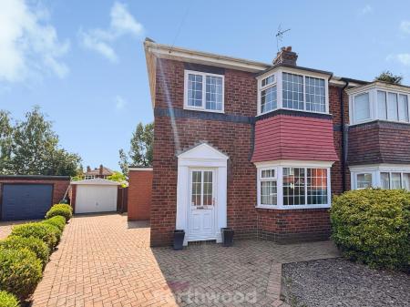3 bedroom Semi-detached house to let in Crossways North, Wheatley Hills, Doncaster, DN2