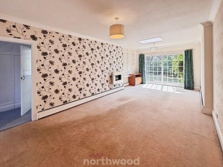 3 bedroom Semi-detached house to let in Crossways North, Wheatley Hills, Doncaster, DN2