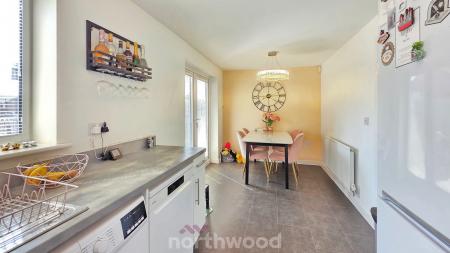 3 bedroom Detached house for sale in Stayers Road, Bessacarr, Doncaster, DN4