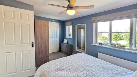 3 bedroom Detached house for sale in Stayers Road, Bessacarr, Doncaster, DN4