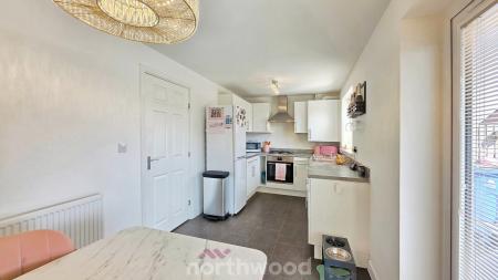 3 bedroom Detached house for sale in Stayers Road, Bessacarr, Doncaster, DN4
