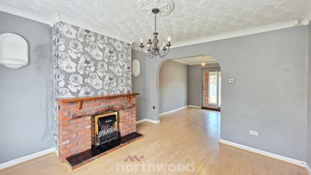 3 bedroom Semi-detached house for sale in Wensleydale Road, Scawsby, Doncaster, DN5