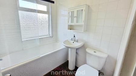 3 bedroom Semi-detached house for sale in Wensleydale Road, Scawsby, Doncaster, DN5