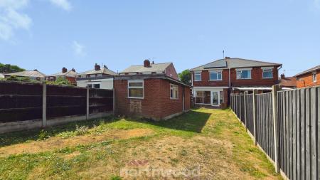 3 bedroom Semi-detached house for sale in Wensleydale Road, Scawsby, Doncaster, DN5