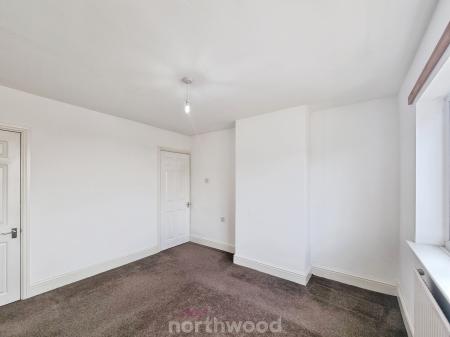 2 bedroom Terraced House to let in Hunt Lane, Bentley, Doncaster, DN5