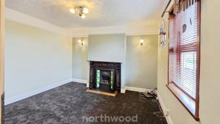 2 bedroom Terraced House to let in Woodview, Branton, Doncaster, DN3