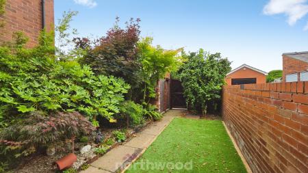 2 bedroom Terraced House to let in Woodview, Branton, Doncaster, DN3