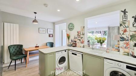 3 bedroom Semi-detached house for sale in Pembroke Rise, Scawsby, Doncaster, DN5