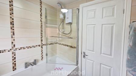 3 bedroom Semi-detached house for sale in Pembroke Rise, Scawsby, Doncaster, DN5