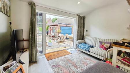 3 bedroom Semi-detached house for sale in Pembroke Rise, Scawsby, Doncaster, DN5