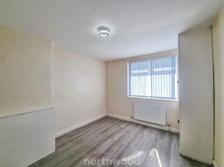 3 bedroom Terraced House to let in St Catherines Avenue, Balby, Doncaster, DN4