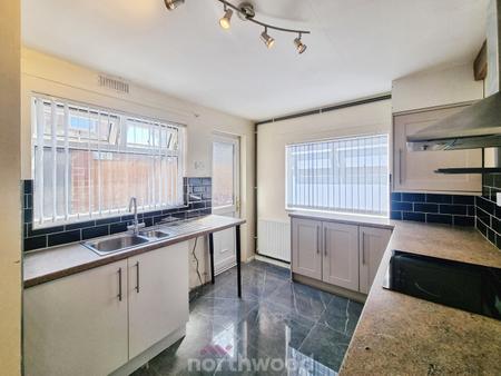 3 bedroom Terraced House to let in St Catherines Avenue, Balby, Doncaster, DN4