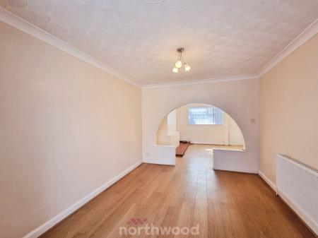 3 bedroom Terraced House to let in St Catherines Avenue, Balby, Doncaster, DN4