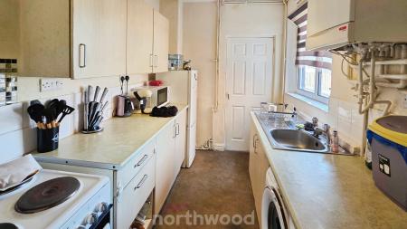 2 bedroom Terraced House for sale in Ramsden Road, Hexthorpe, Doncaster, DN4
