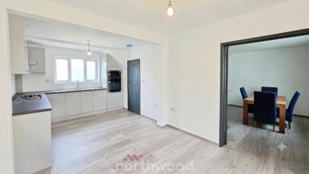 3 bedroom Semi-detached house for sale in Barnby Dun Road, Wheatley, Doncaster, DN2