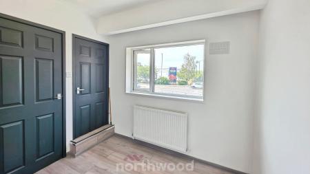 3 bedroom Semi-detached house for sale in Barnby Dun Road, Wheatley, Doncaster, DN2