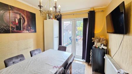 3 bedroom Semi-detached house for sale in Shackleton Road, Clay Lane, Doncaster, DN2