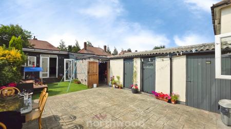 3 bedroom Semi-detached house for sale in Shackleton Road, Clay Lane, Doncaster, DN2