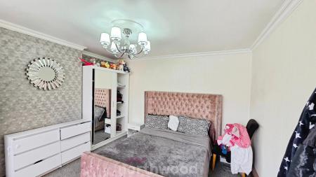 3 bedroom Semi-detached house for sale in Shackleton Road, Clay Lane, Doncaster, DN2