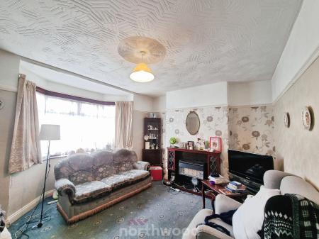 3 bedroom Semi-detached house for sale in Wentworth Road, Wheatley, Doncaster, DN2