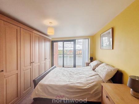 2 bedroom Flat to let in Kentmere Drive, Lakeside, Doncaster, DN4