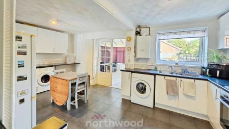 3 bedroom End of terrace house for sale in Montgomery Gardens, Intake, Doncaster, DN2