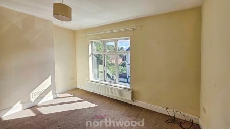3 bedroom Terraced House to let in Fern Avenue, Bentley, Doncaster, DN5