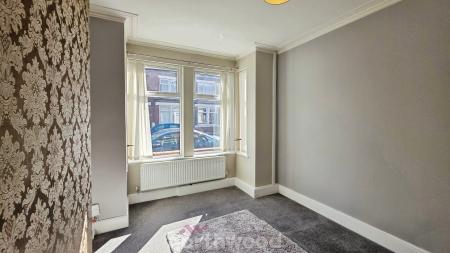 3 bedroom Terraced House to let in Fern Avenue, Bentley, Doncaster, DN5