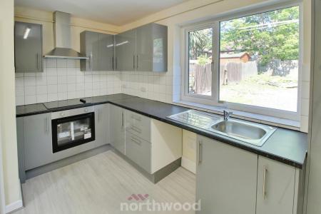3 bedroom End of terrace house to let in Aldam Road, Balby, Doncaster, DN4