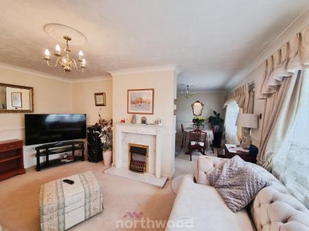 3 bedroom Bungalow for sale in Brecks Lane, Kirk Sandall, Doncaster, DN3
