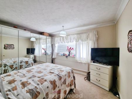 3 bedroom Bungalow for sale in Brecks Lane, Kirk Sandall, Doncaster, DN3