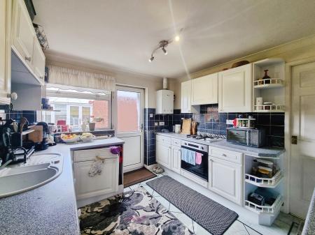3 bedroom Bungalow for sale in Brecks Lane, Kirk Sandall, Doncaster, DN3