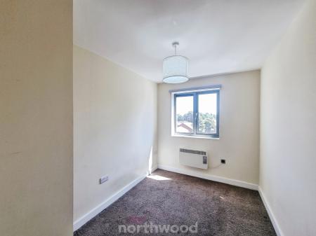 2 bedroom Flat to let in Luxaa Apartments, Low Road, Balby, Doncaster, DN4