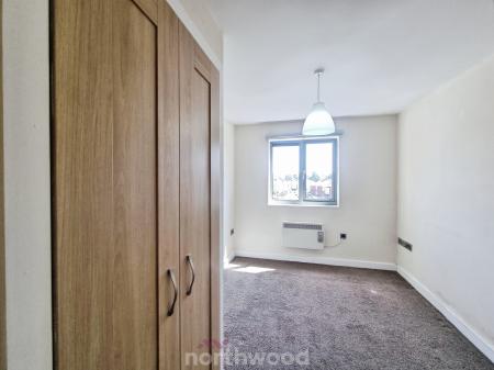 2 bedroom Flat to let in Luxaa Apartments, Low Road, Balby, Doncaster, DN4
