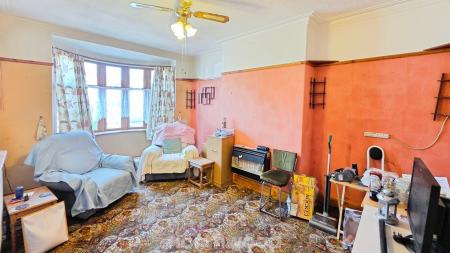 3 bedroom Terraced House for sale in Sandringham Road, Town Moor, Doncaster, DN2