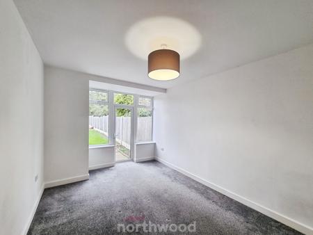 3 bedroom Semi-detached house for sale in Zetland Road, Town Moor, Doncaster, DN2