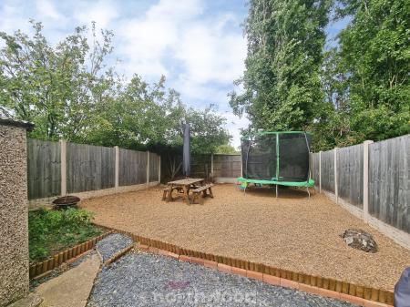 3 bedroom Semi-detached house for sale in Zetland Road, Town Moor, Doncaster, DN2