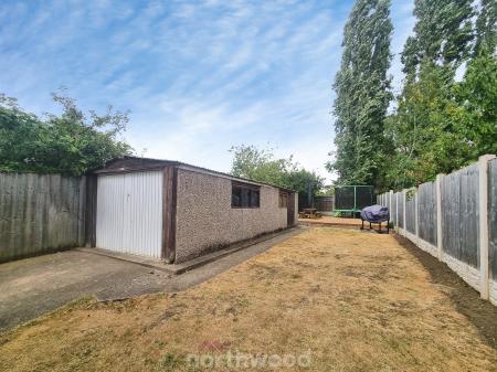 3 bedroom Semi-detached house for sale in Zetland Road, Town Moor, Doncaster, DN2