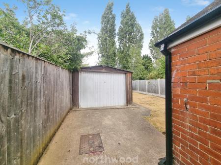 3 bedroom Semi-detached house for sale in Zetland Road, Town Moor, Doncaster, DN2