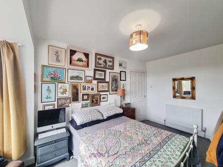 3 bedroom Semi-detached house for sale in Zetland Road, Town Moor, Doncaster, DN2