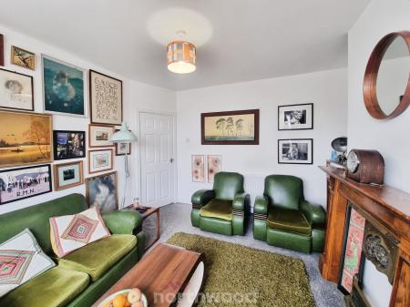 3 bedroom Semi-detached house for sale in Zetland Road, Town Moor, Doncaster, DN2