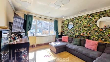 3 bedroom End of terrace house for sale in Evelyn Avenue, Intake, Doncaster, DN2