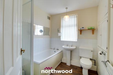 3 bedroom Semi-detached house to let in Harrowden Road, Wheatley, Doncaster, DN2