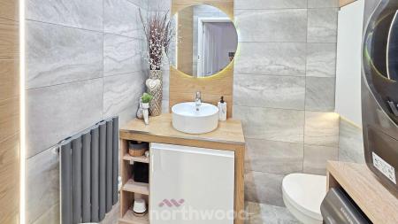 3 bedroom Town house for sale in Parkland Crescent, Bentley, Doncaster, DN5