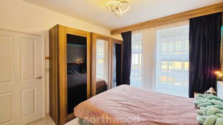 3 bedroom Town house for sale in Parkland Crescent, Bentley, Doncaster, DN5