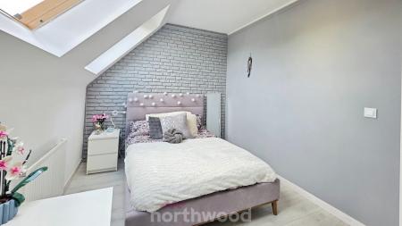 3 bedroom Town house for sale in Parkland Crescent, Bentley, Doncaster, DN5