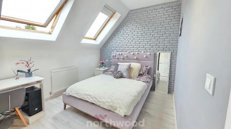 3 bedroom Town house for sale in Parkland Crescent, Bentley, Doncaster, DN5