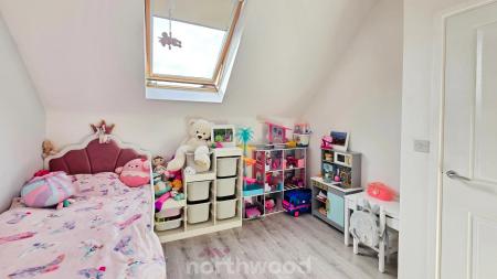 3 bedroom Town house for sale in Parkland Crescent, Bentley, Doncaster, DN5