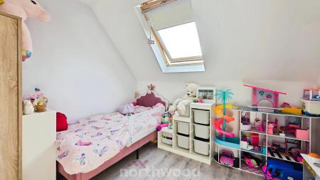 3 bedroom Town house for sale in Parkland Crescent, Bentley, Doncaster, DN5